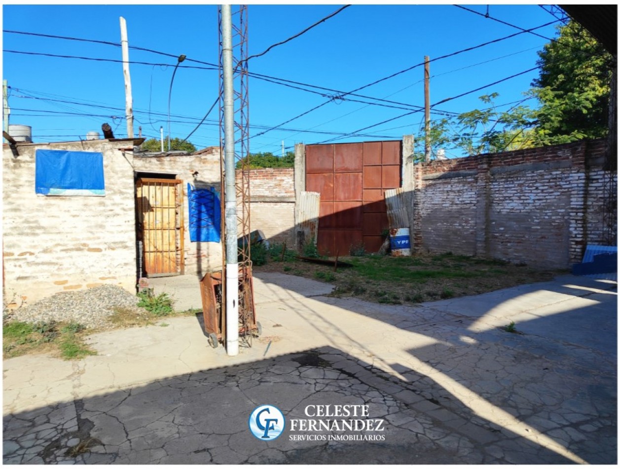 LOTE EN VENTA con mejoras - Barrio Alto Alberdi