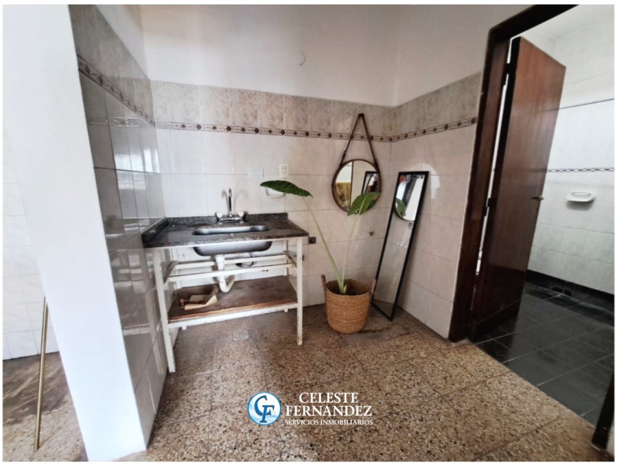 ALQUILER CASA - Barrio Los Boulevares