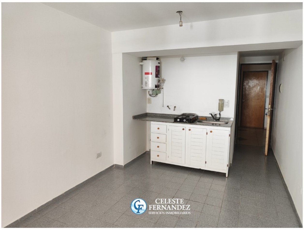 ALQUILER MONOAMBIENTE con Balcon- Barrio Centro