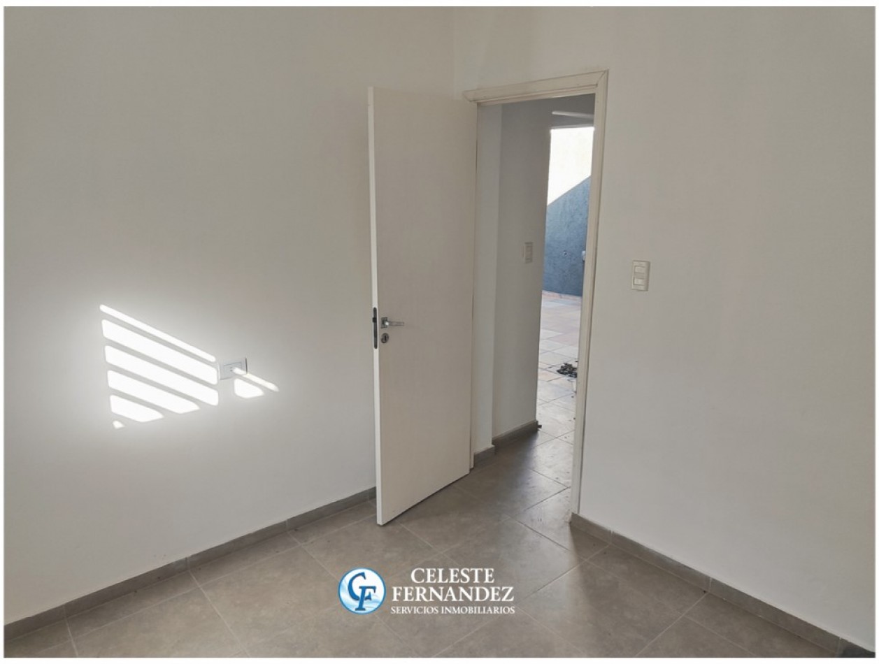 VENTA de CASA a ESTRENAR - Barrio Residencial San Carlos