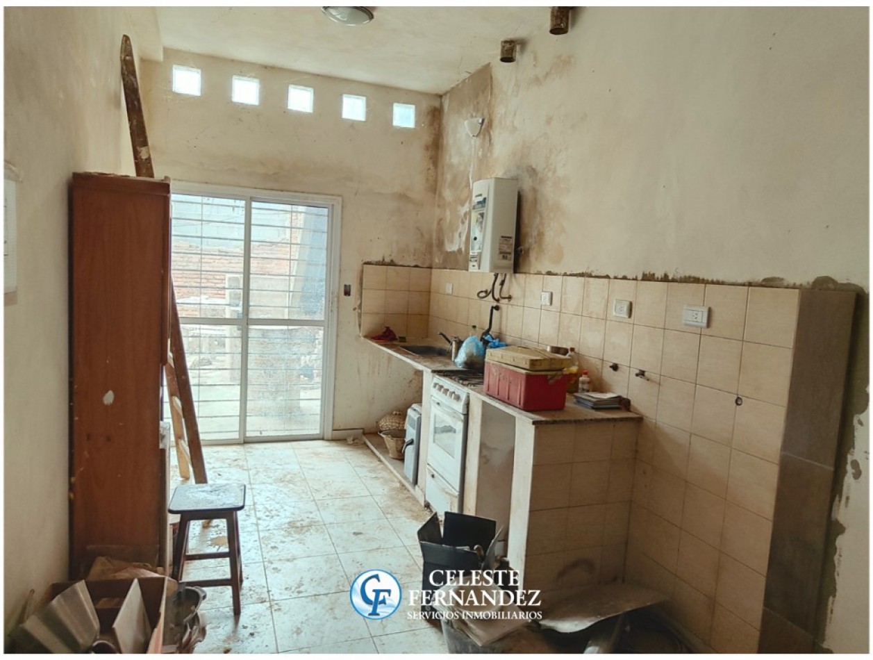 VENTA CASA A RECICLAR- Barrio AltaMIRA