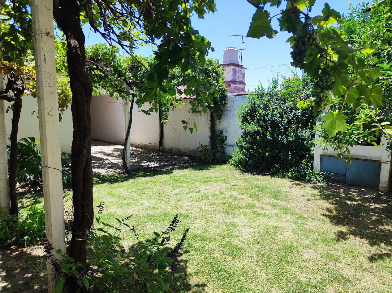 ALQUILER CASA Y DEPARTAMENTO - Barrio Paso de los Andes