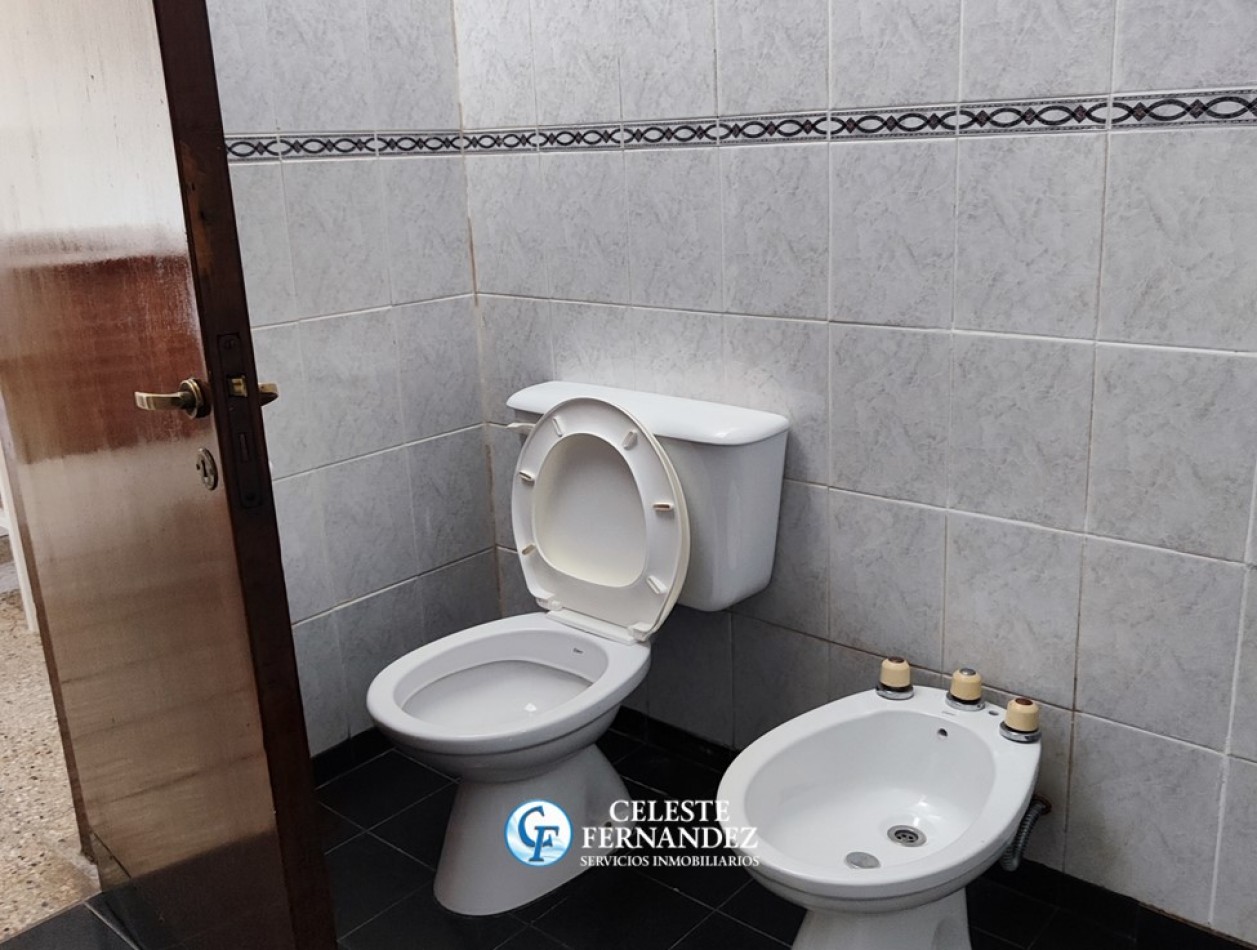 ALQUILER CASA - Barrio Los Boulevares