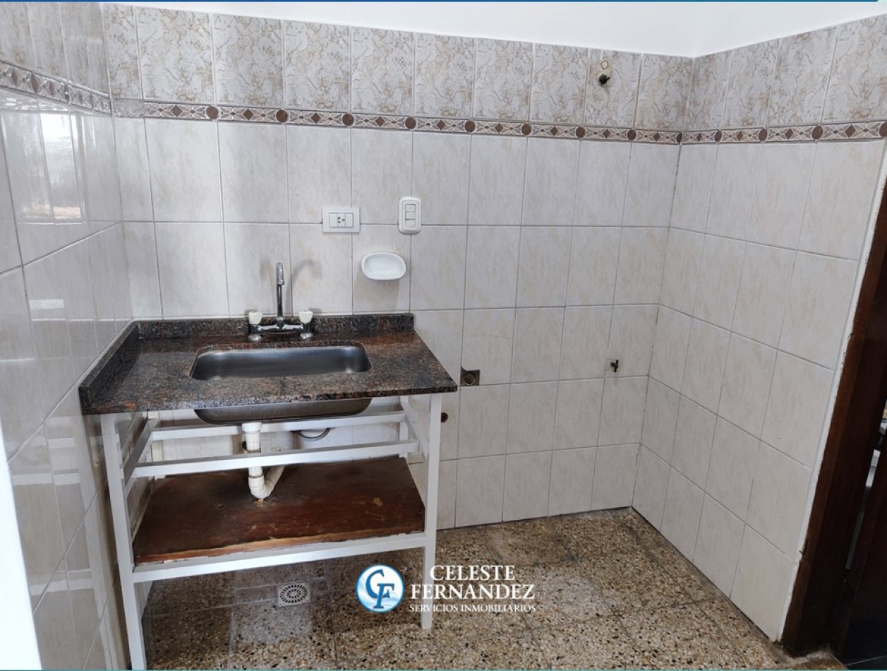 ALQUILER CASA - Barrio Los Boulevares