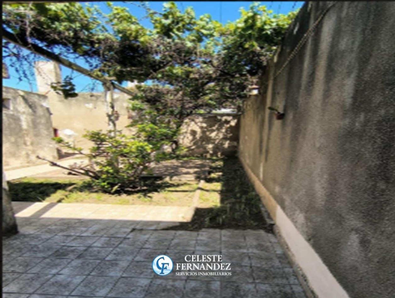 CASA EN VENTA - Barrio Guemes