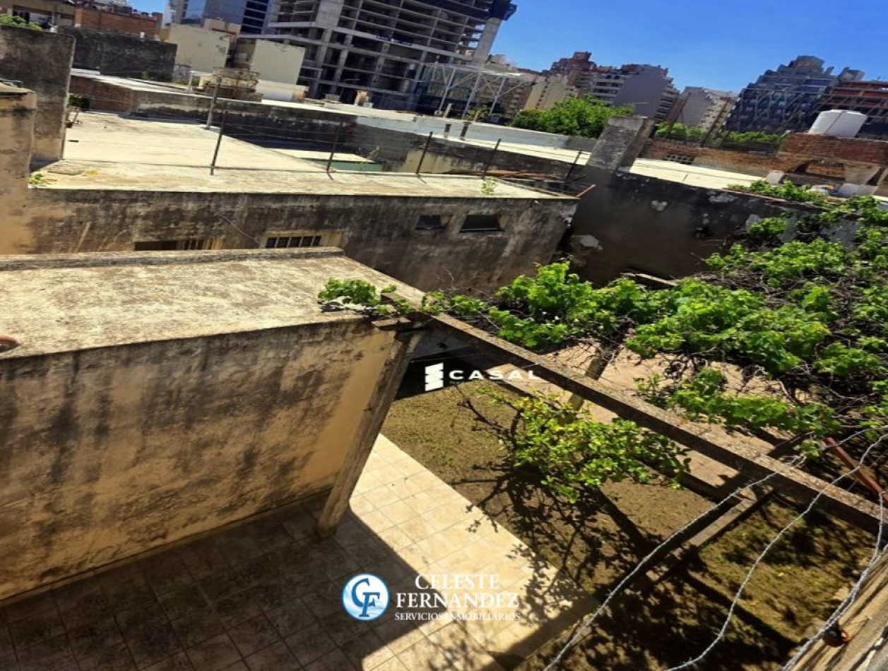 CASA EN VENTA - Barrio Guemes