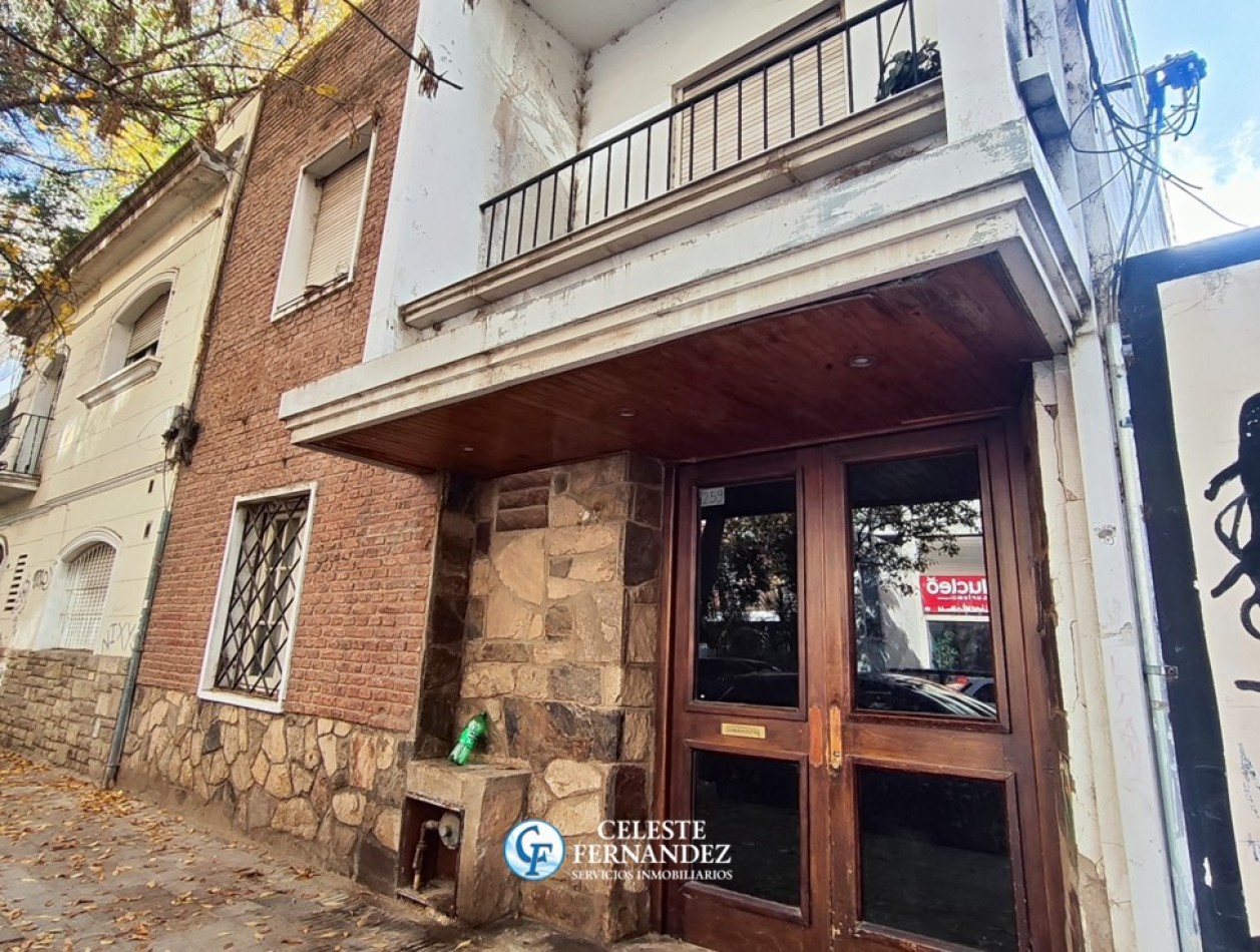VENTA DEPARTAMENTO - Barrio Nueva Cordoba (A RECICLAR)